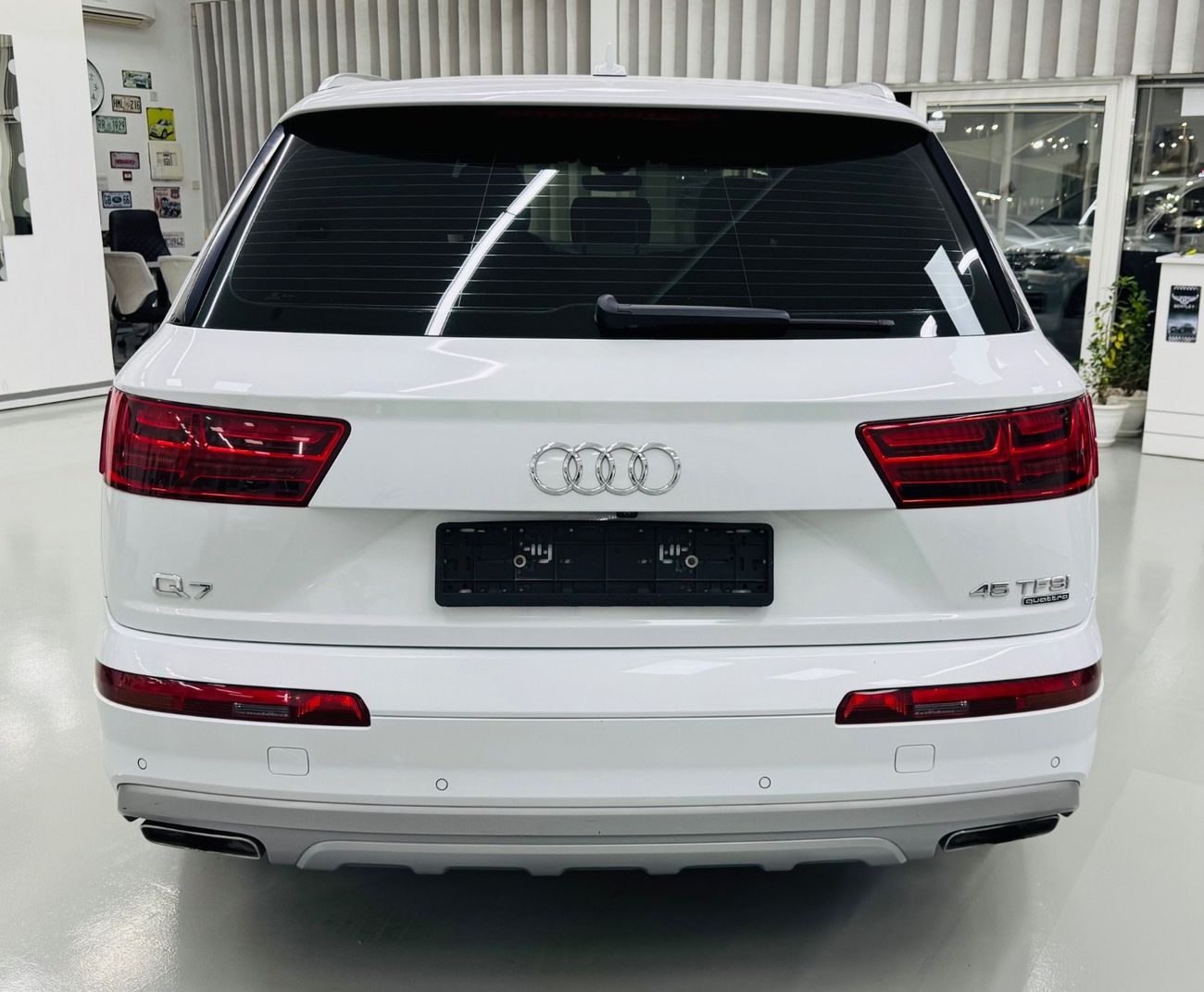أودي Q7 45 TFSI quattro Luxury 3.0L