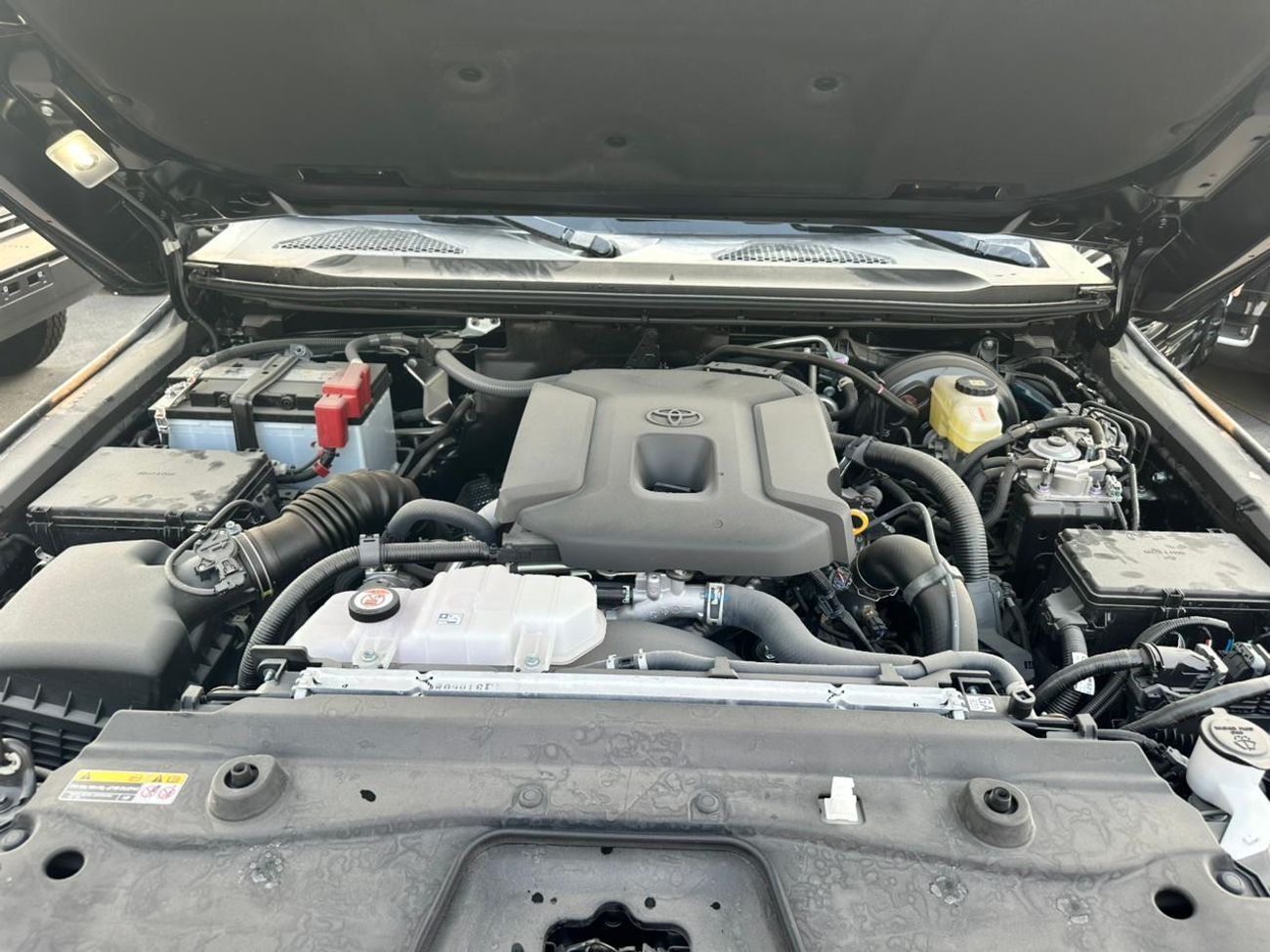 Toyota Prado TOYOTA PRADO 2.8L DSL LUXURY TOP 2025 (EXPORT ONLY)