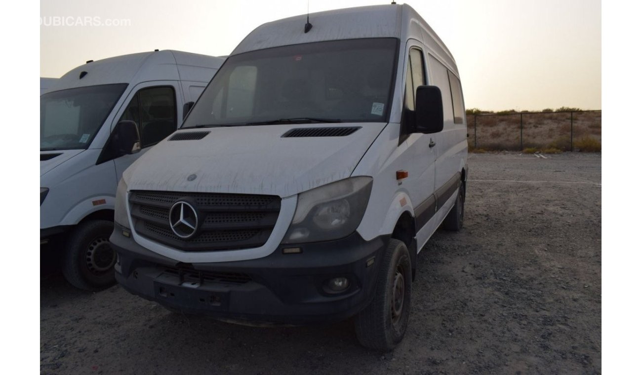 مرسيدس بنز سبرينتر Mercedes Benz Sprinter Van 4x2, Model:2014. Excellent condition