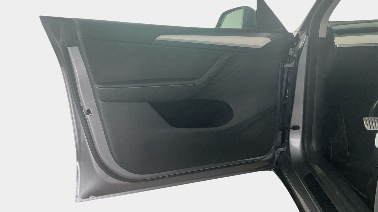 Tesla Model Y Performance (Dual Motor) | upto AED 20,000 Ramadan Discount | Guaranteed Warranty | 0 Down Payment