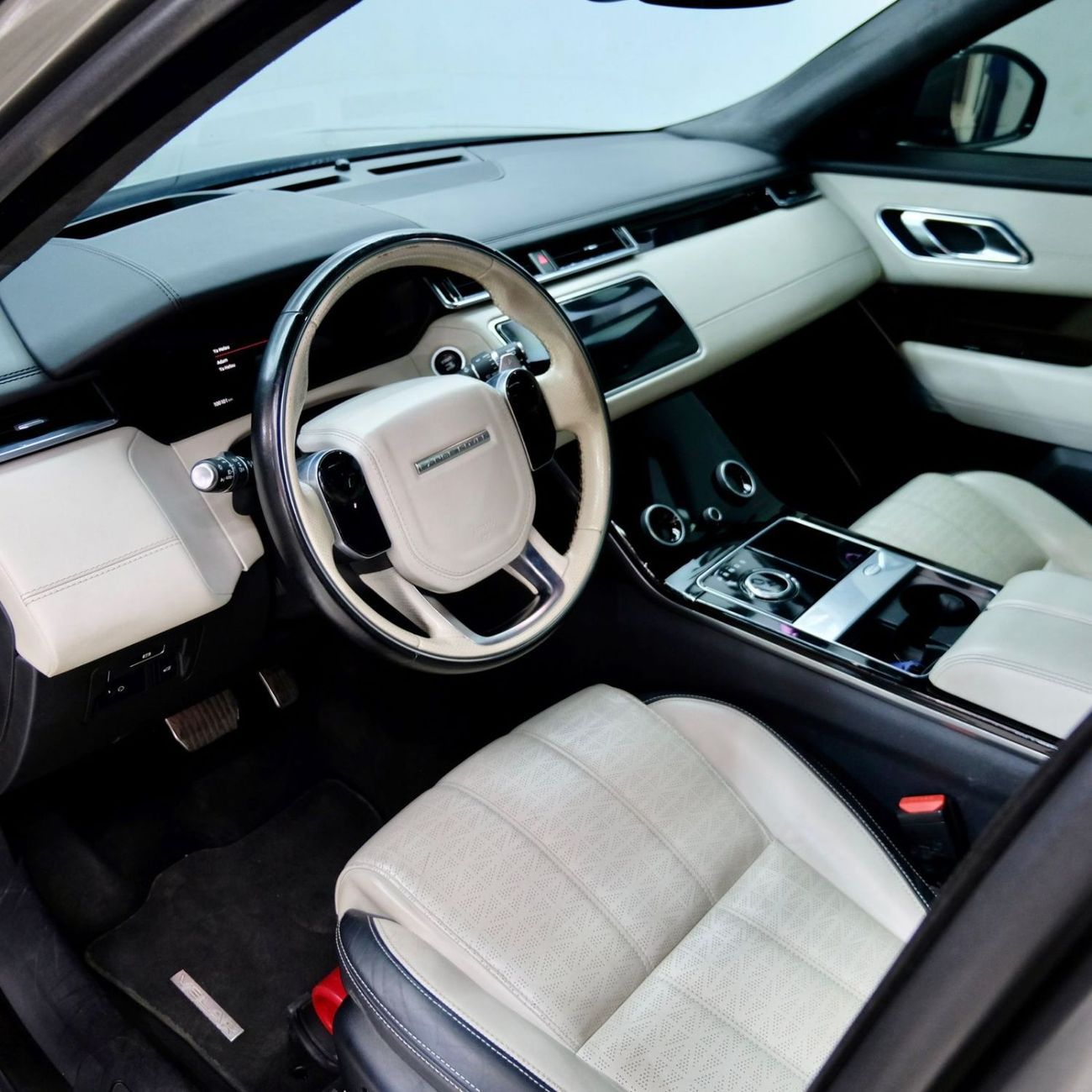 Land Rover Range Rover HSE 3.0L (380 HP) Range Rover Velar P380 HSE 2018 | GCC Specs