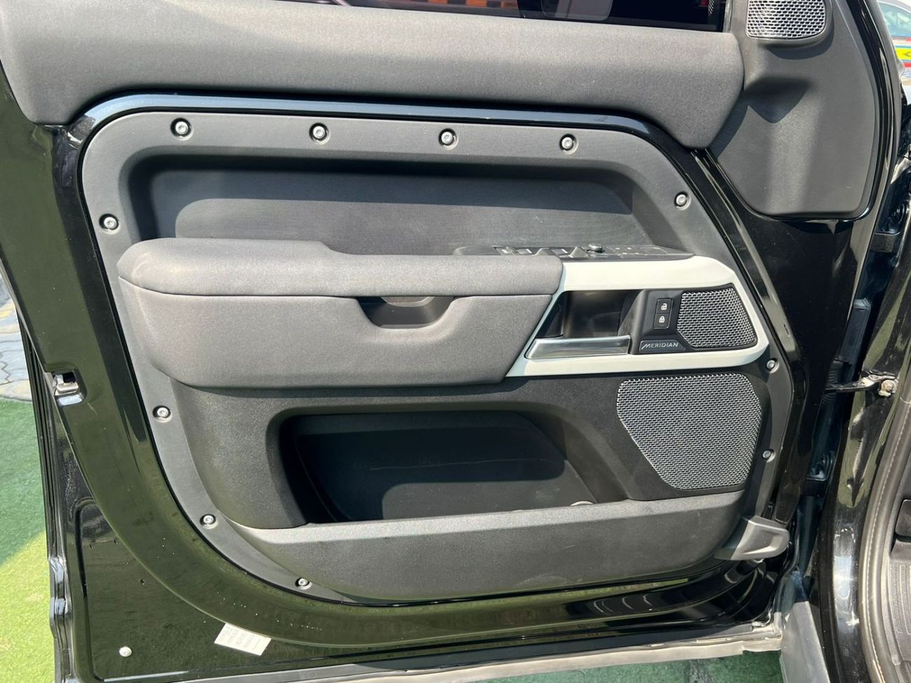 Land Rover Defender LAND ROVER DEFENDER 2020 P400 110 SE 3.0L (5 Seater)/V6