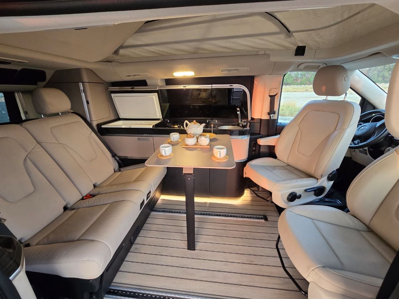 مرسيدس بنز V 250 4MATIC | 2019 | DIESEL | 2KEYS | ORGINAL PAINT | CAR IS READY FOR CAMPING |