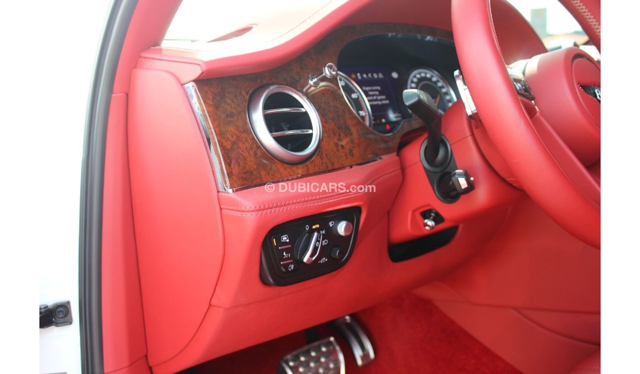 Bentley Bentayga (2018) V12 6.0L TWINE TURBO, GCC