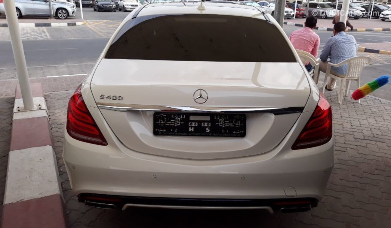 مرسيدس بنز S 400 2015 Gulf specs Full options low mileage clean car