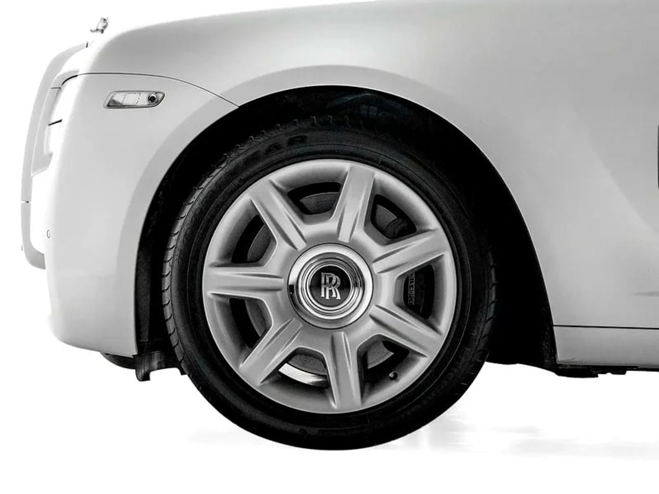 رولز رويس جوست Ghost Standard