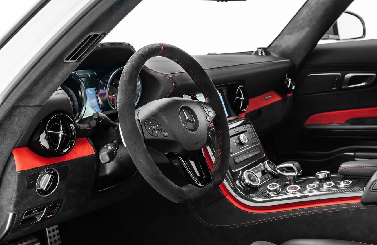 Mercedes-Benz SLS AMG 6.3L V8 Naturally Aspirated Engine