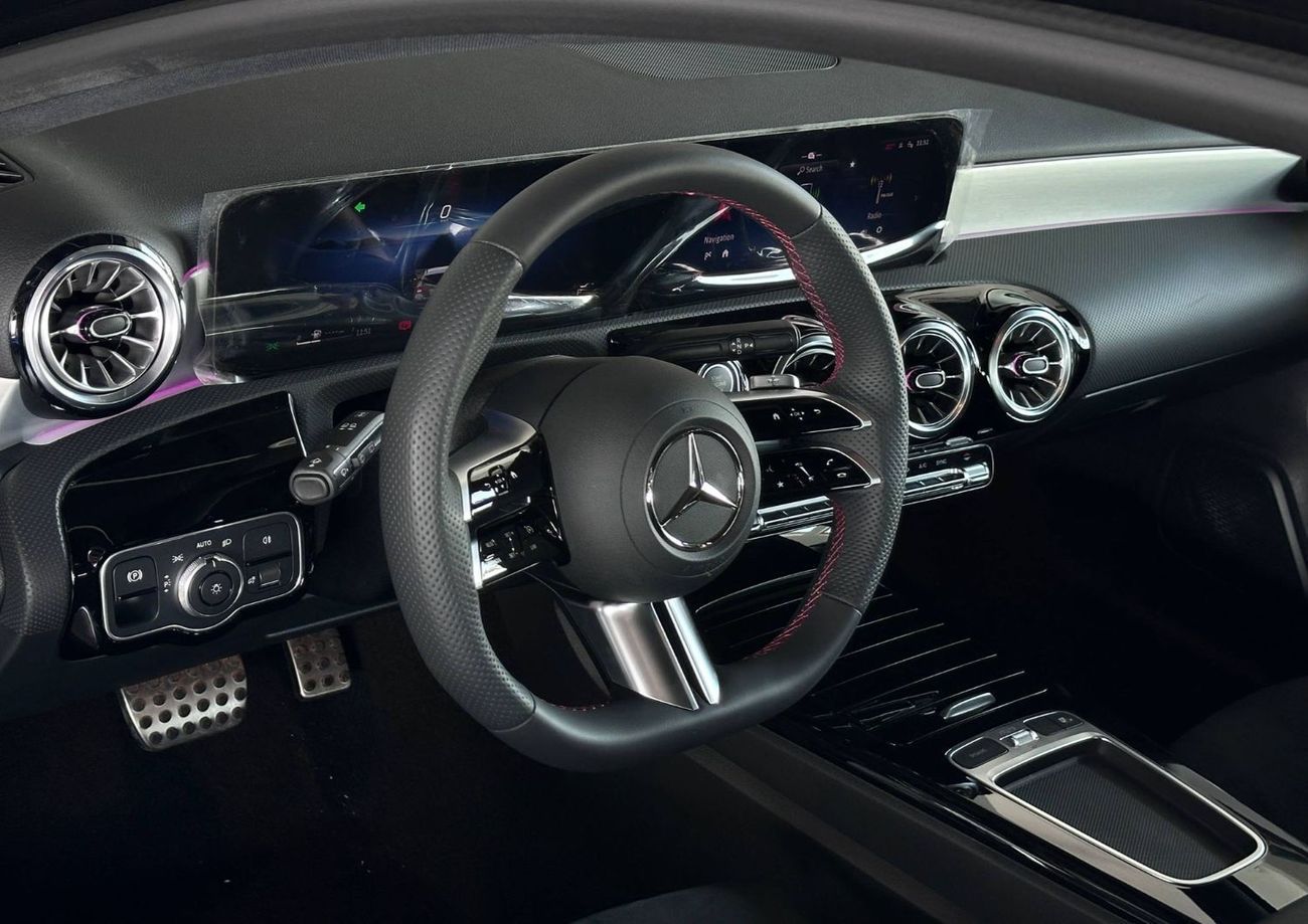 مرسيدس بنز A 200 Hatchback Std 2.0L