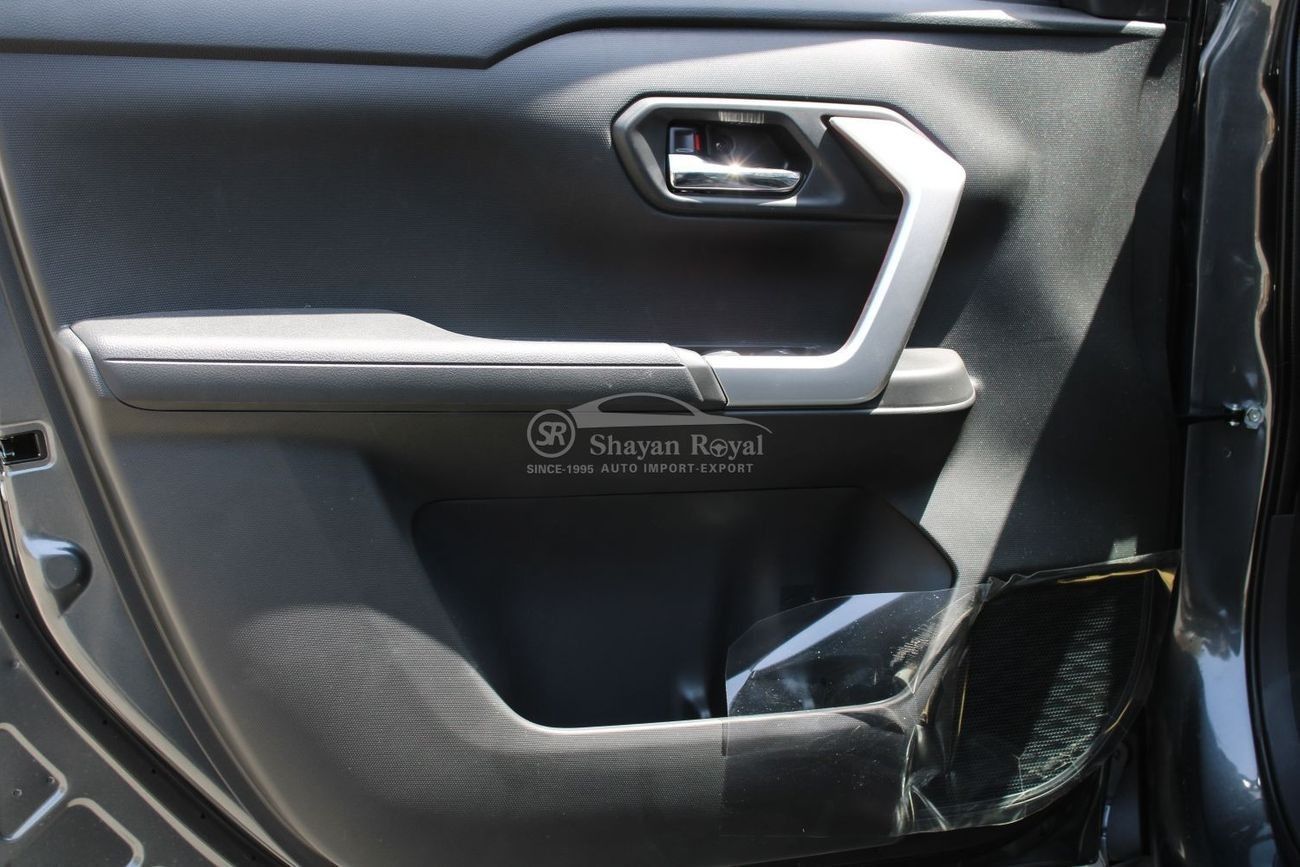 تويوتا ريز LHD 1.2L E FWD PETROL 2025MY (EXPORT ONLY)
