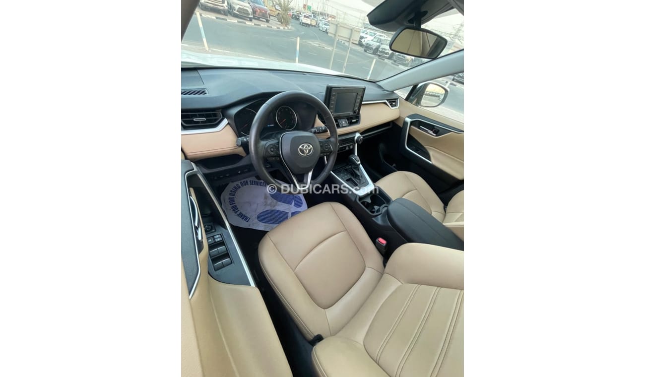 Toyota RAV4 2020 Toyota RAV4 XLE PREMIUM, 2.5L. Imported from USA