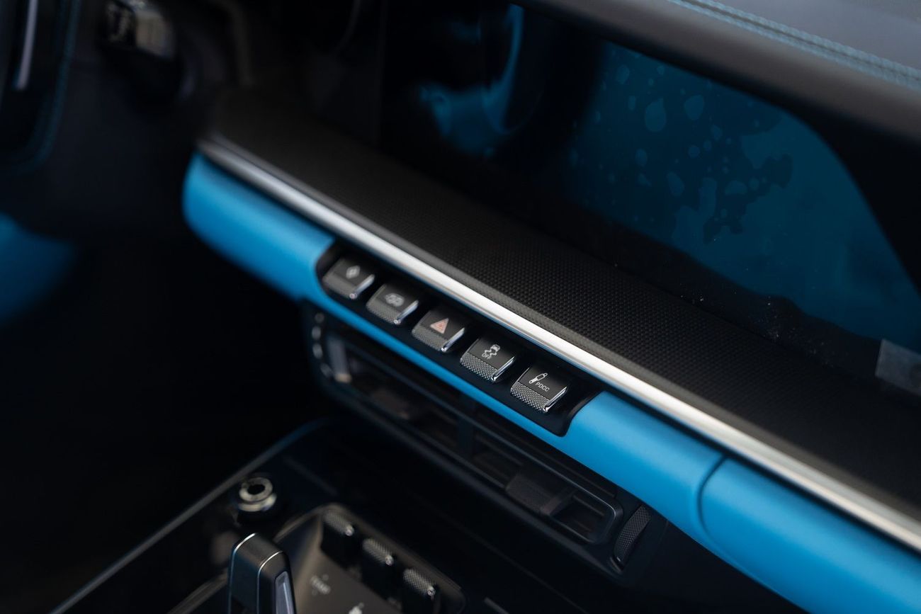 Porsche 911 Turbo S 3.8L (640 HP) Convertible