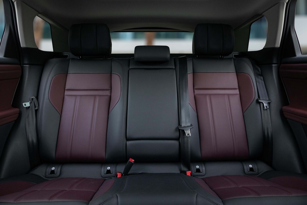 لاند روفر رانج روفر إيفوك Evoque SE P250 R-Dynamic | 3,721 P.M | 0% Downpayment | Immaculate Condition!