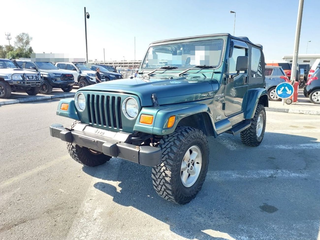 جيب رانجلر JEEP WRANGLER SUV RHD 2000 MODEL 4.0 L PETROL AUTOMATIC(PM75748)