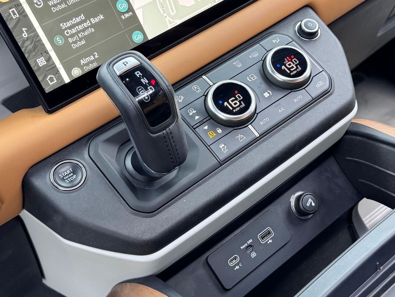 Land Rover Defender 2023 Land Rover Defender 130 P400 HSE, 2028 Land Rover Warranty and Service Contract,  GCC