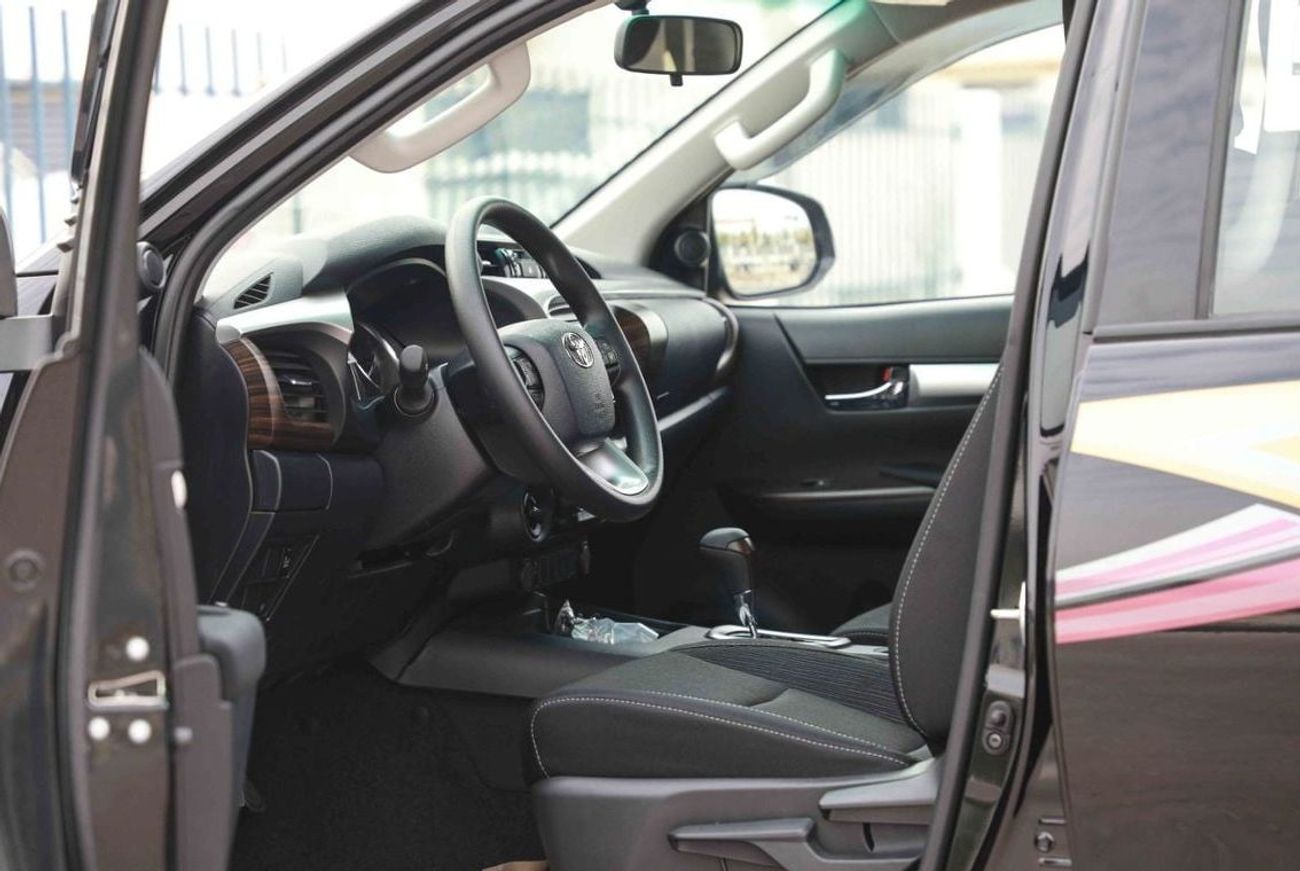 تويوتا هيلوكس HI 2.7L - ATTITUDE BLACK inside BLACK | Export Only