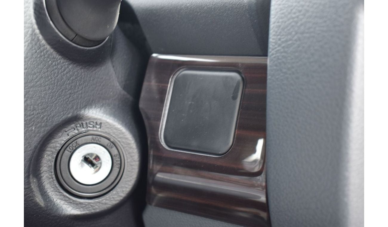 Toyota Land Cruiser 70