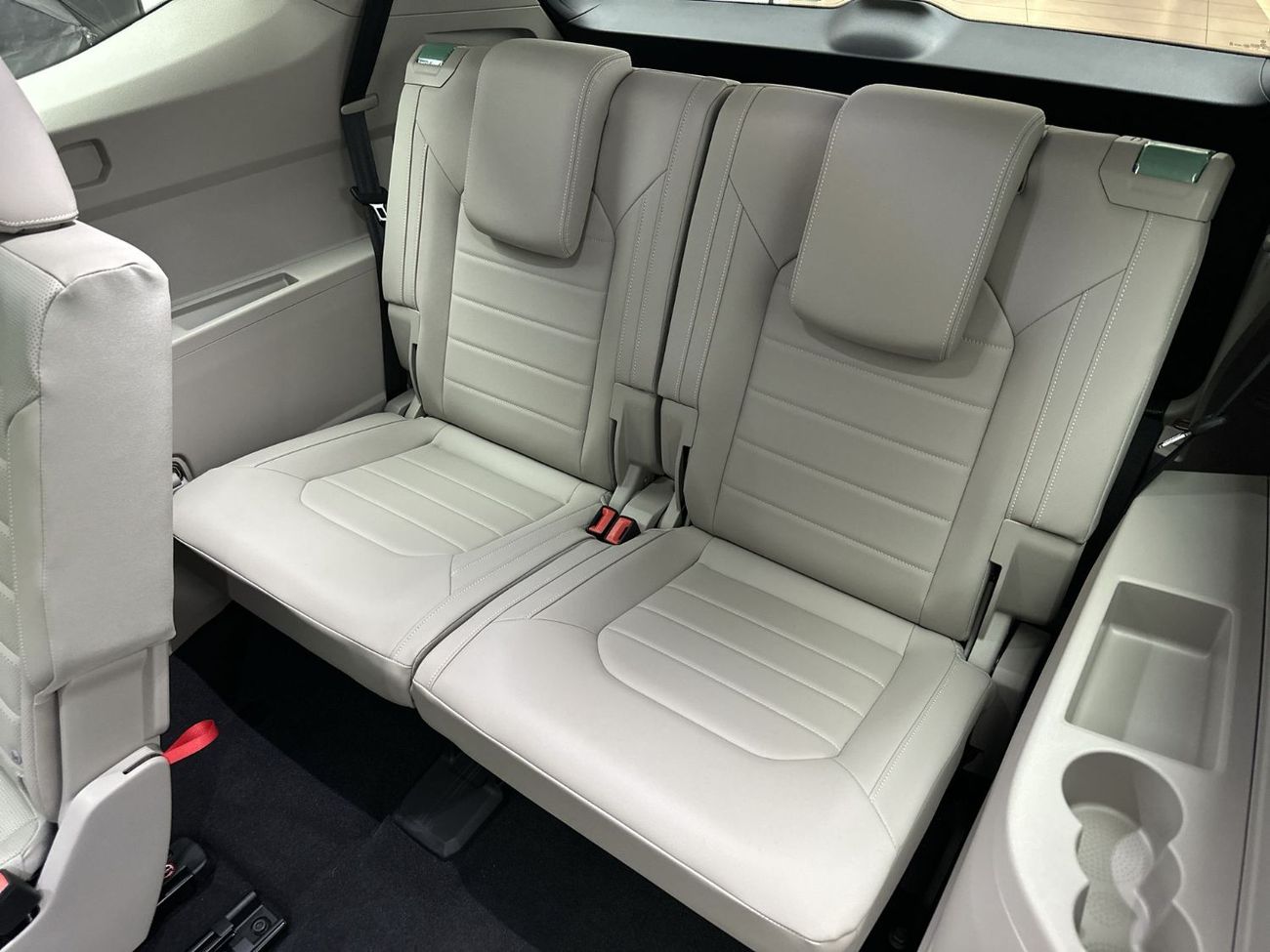 Volkswagen Teramont Comfortline 3.6L Comfortline 2.0L