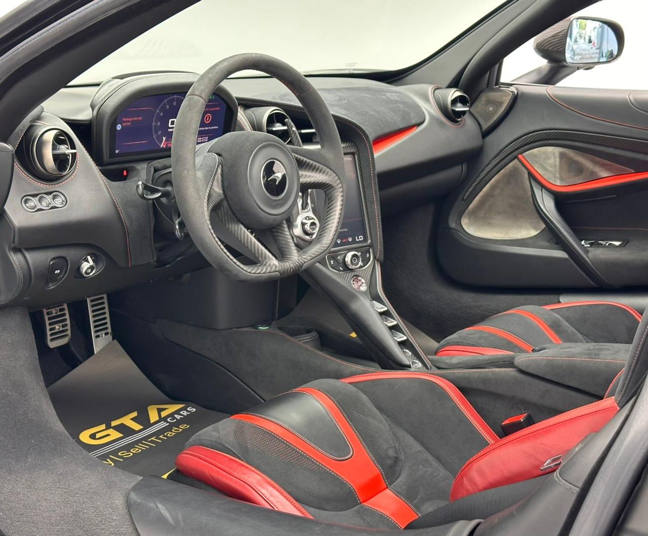 مكلارين 720S 2019 McLaren 720s, 1 Year Warranty Unlimited Km, McLaren Full Service History, GCC