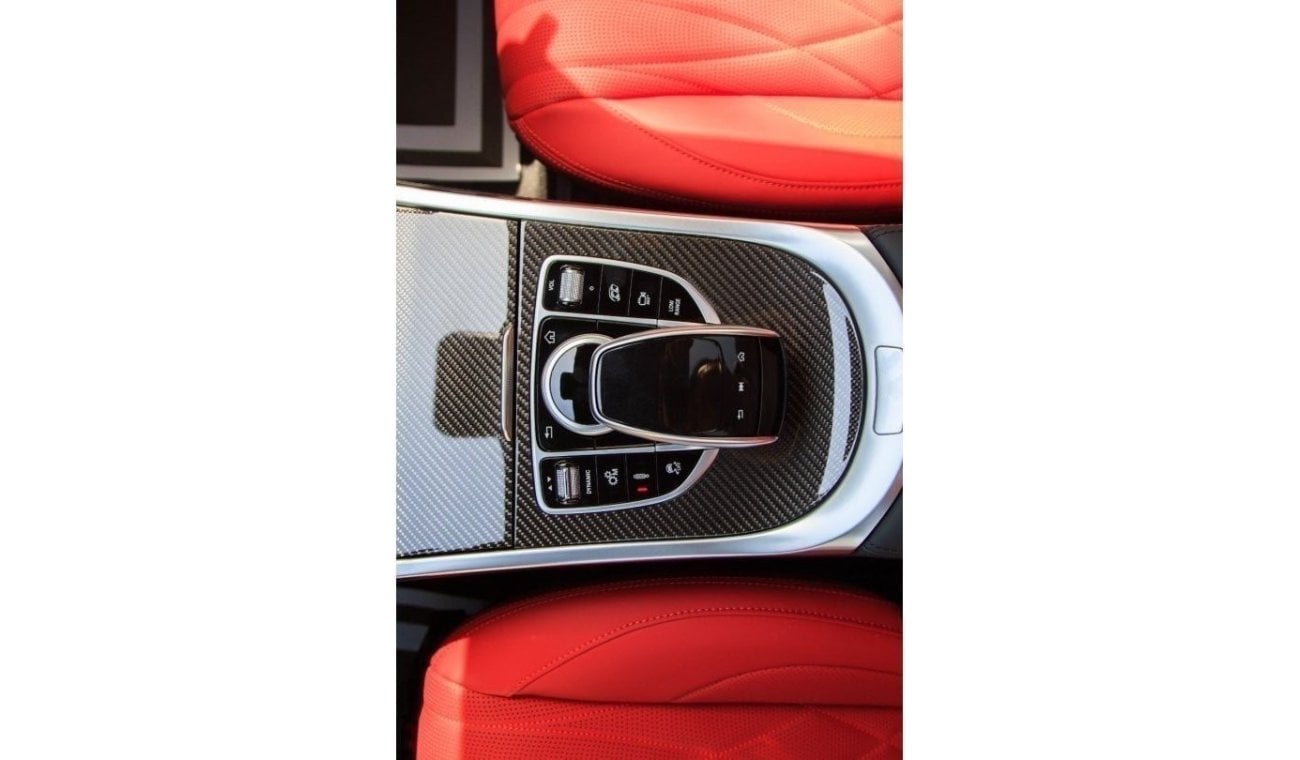 Mercedes-Benz G 63 AMG Double Night Pack Carbon TV/2022/GCC/DEALER WARRANTY. Local Registration +5%