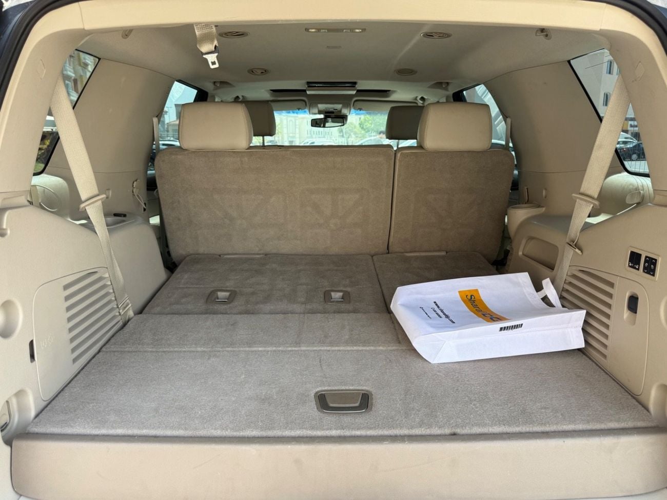 GMC Yukon 2015 DENALI 6.2L/V8 WELL MAINTAINED GCC