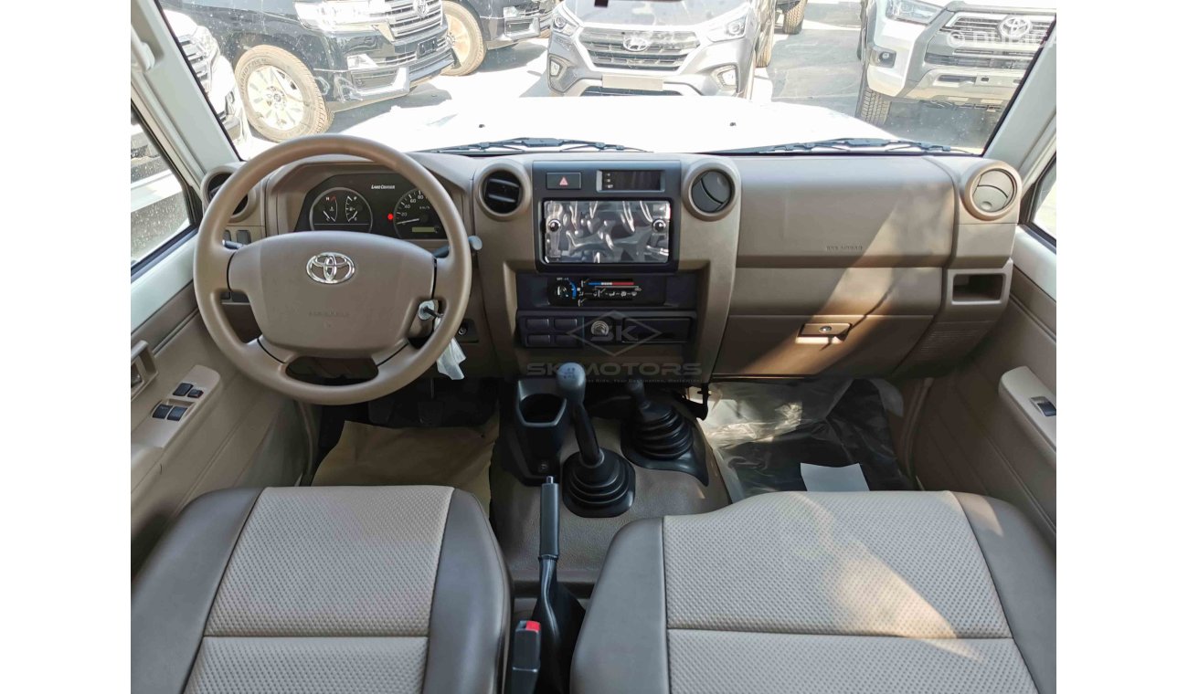 Toyota Land Cruiser Hard Top 4.2L DIESEL, 16" TYRE, SNORKEL, XENON HEADLIGHTS (CODE # LX7801)