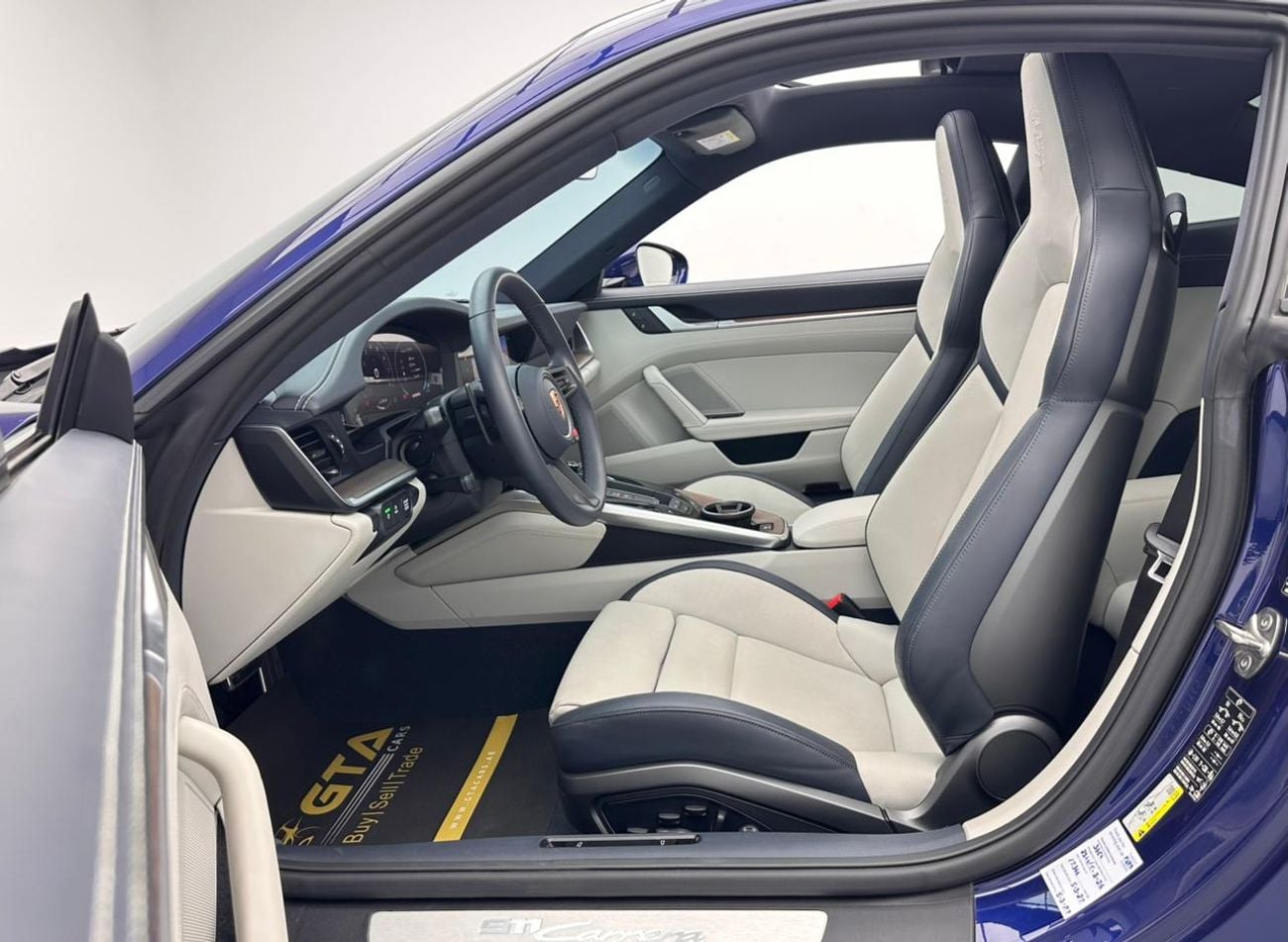 بورش 911 2025 Porsche 911 Carrera, Full PPF, March/2027 Porsche Warranty, Excellent Condition, GCC