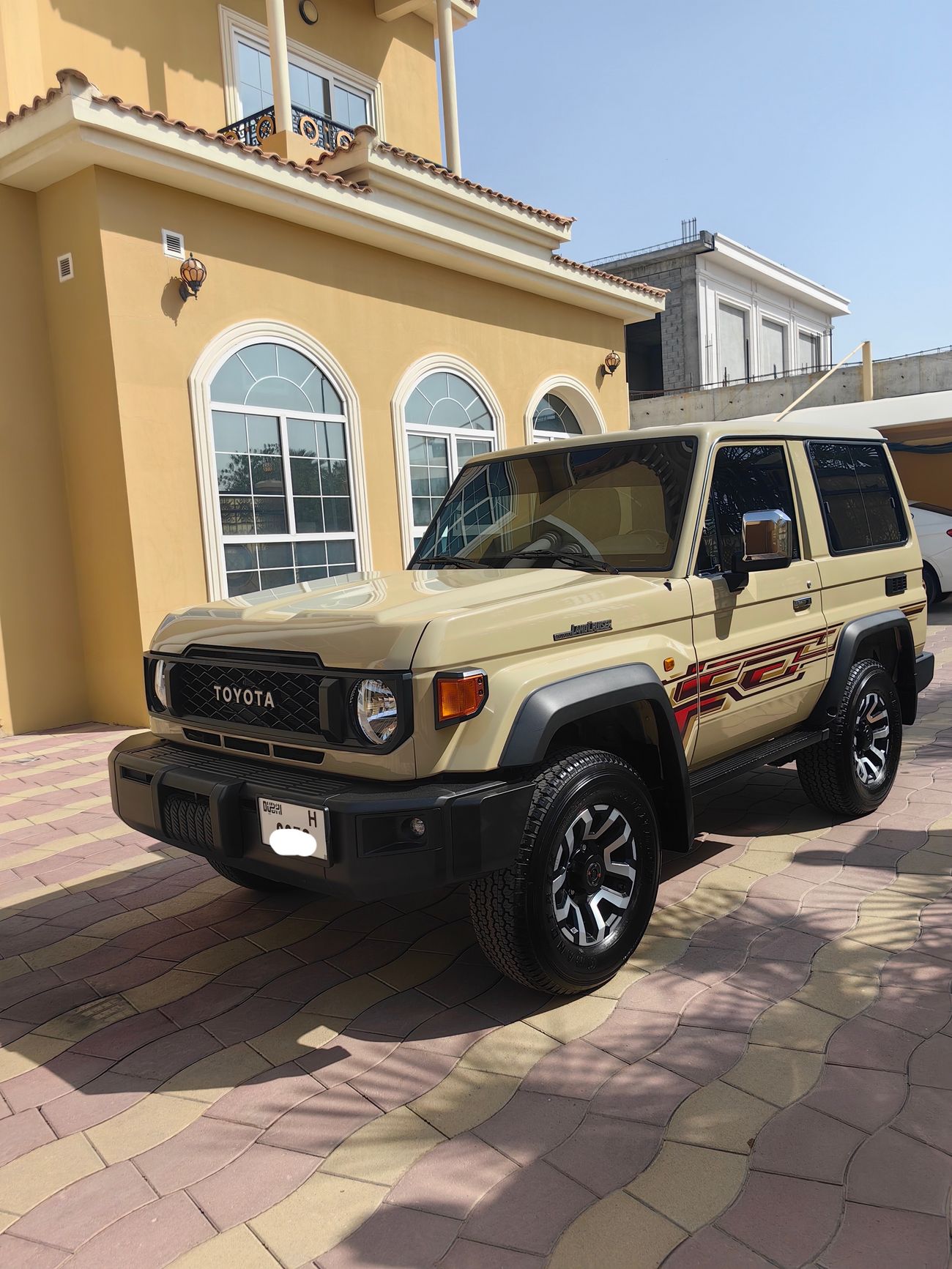 تويوتا لاند كروزر 70 DX 4.0L A/T