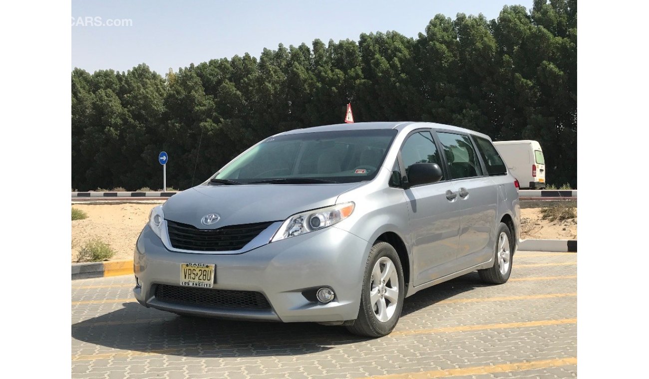 Toyota Sienna 2012 REF#177