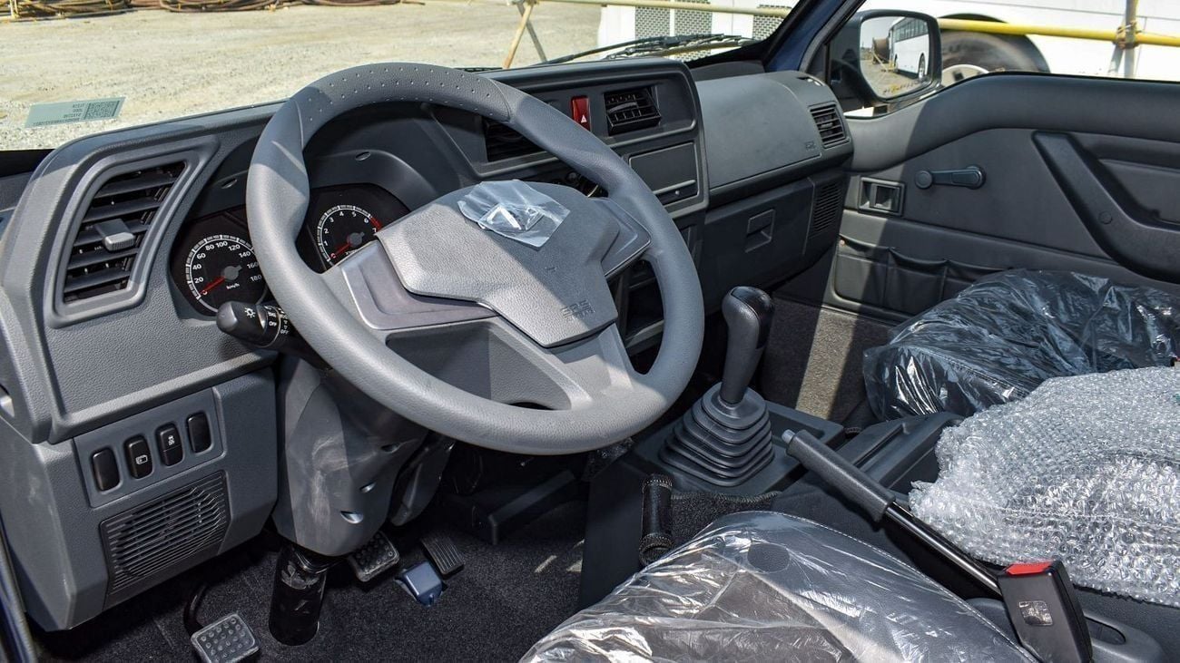 CMC D 260 CMC D260 cargo van  || Loading Van || 2 seater || 2.4L