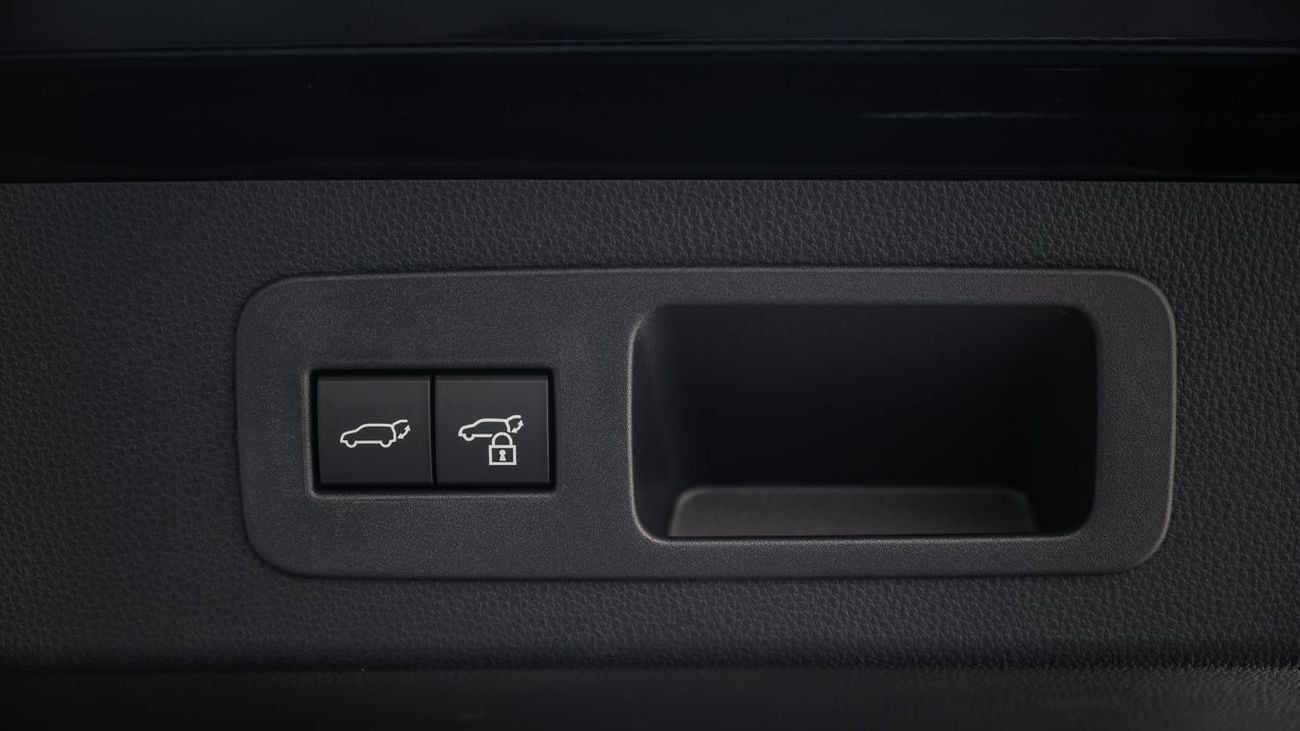 تويوتا لاند كروزر TOYOTA LANDCRUISER 3.5 GXR MID HEV- 2026YM