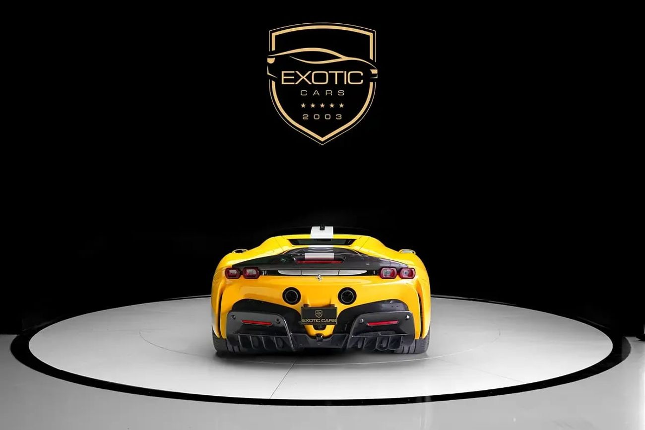 فيراري SF90 ستراديل STRADALE