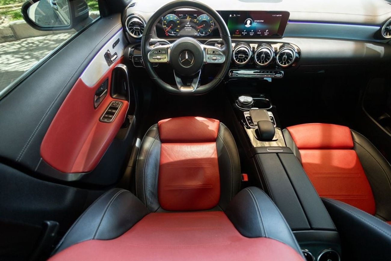 Mercedes-Benz CLA 250 Premium + 2.0L