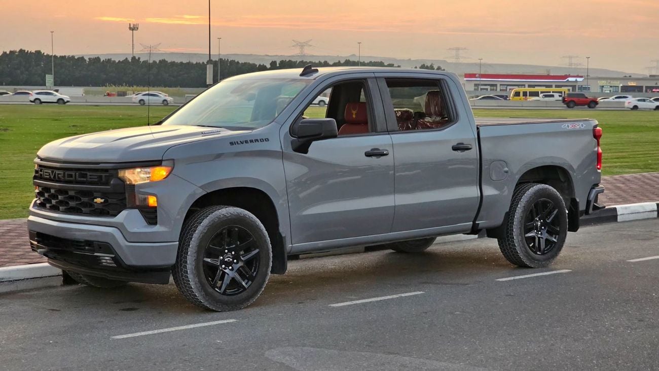 Chevrolet Silverado Custom K1500