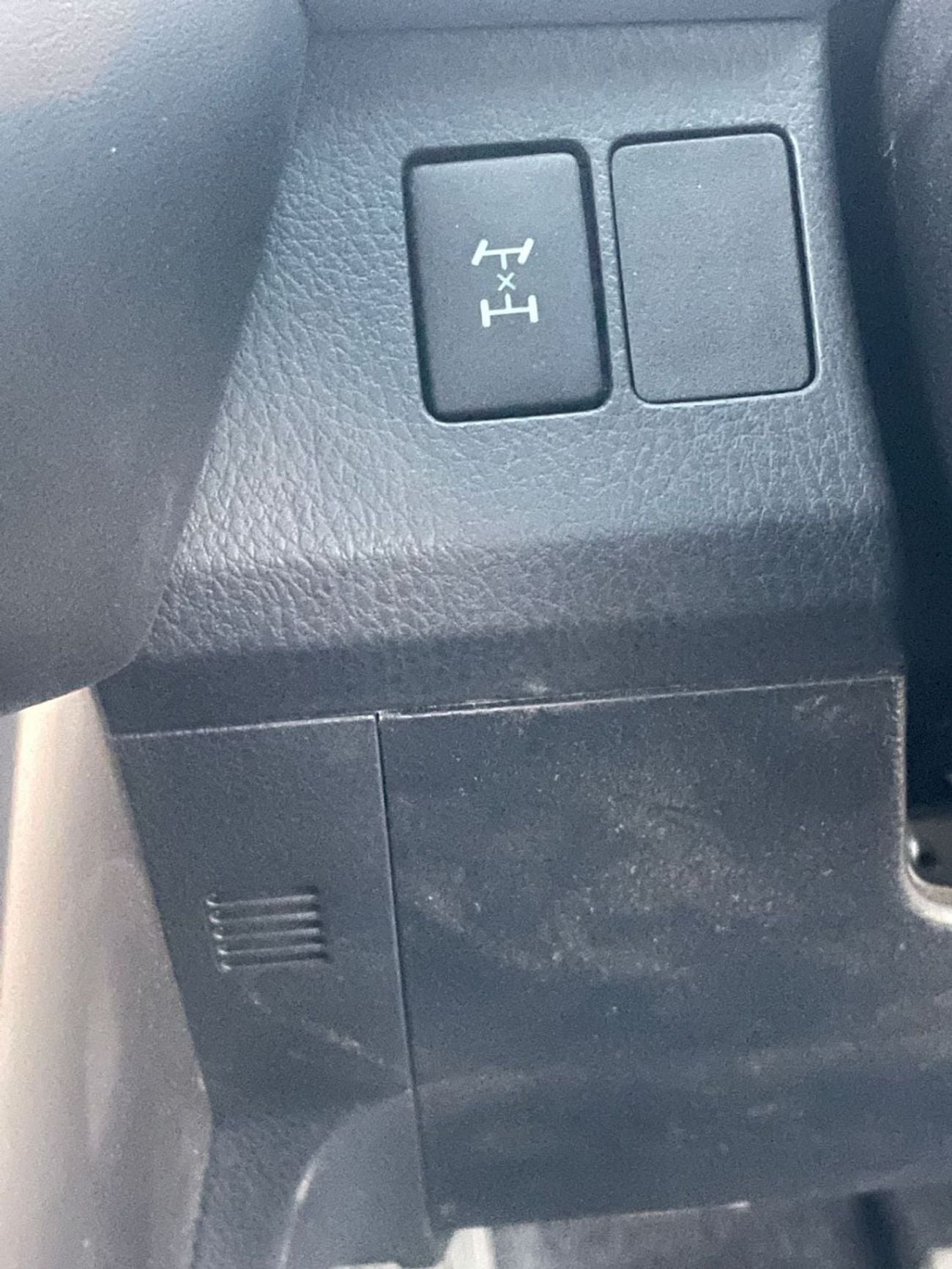Toyota RAV4 ADVENTURE petrol ,2.5 liter ,right hand drive ,only for export available