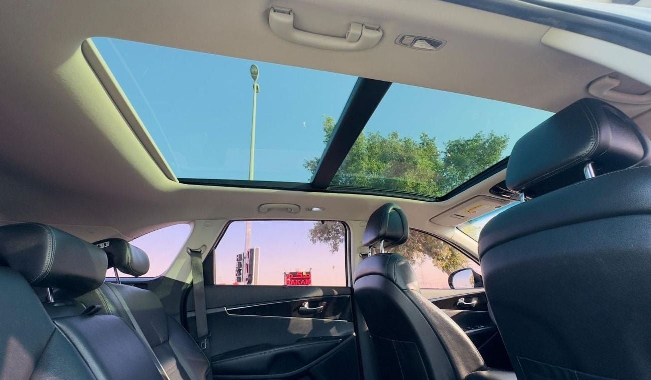 Kia Sorento PANORAMIC SUNROOF | LHD | 2.0L DIESEL ENGINE | (AT) | 2015 | REAR VIEW CAMERA