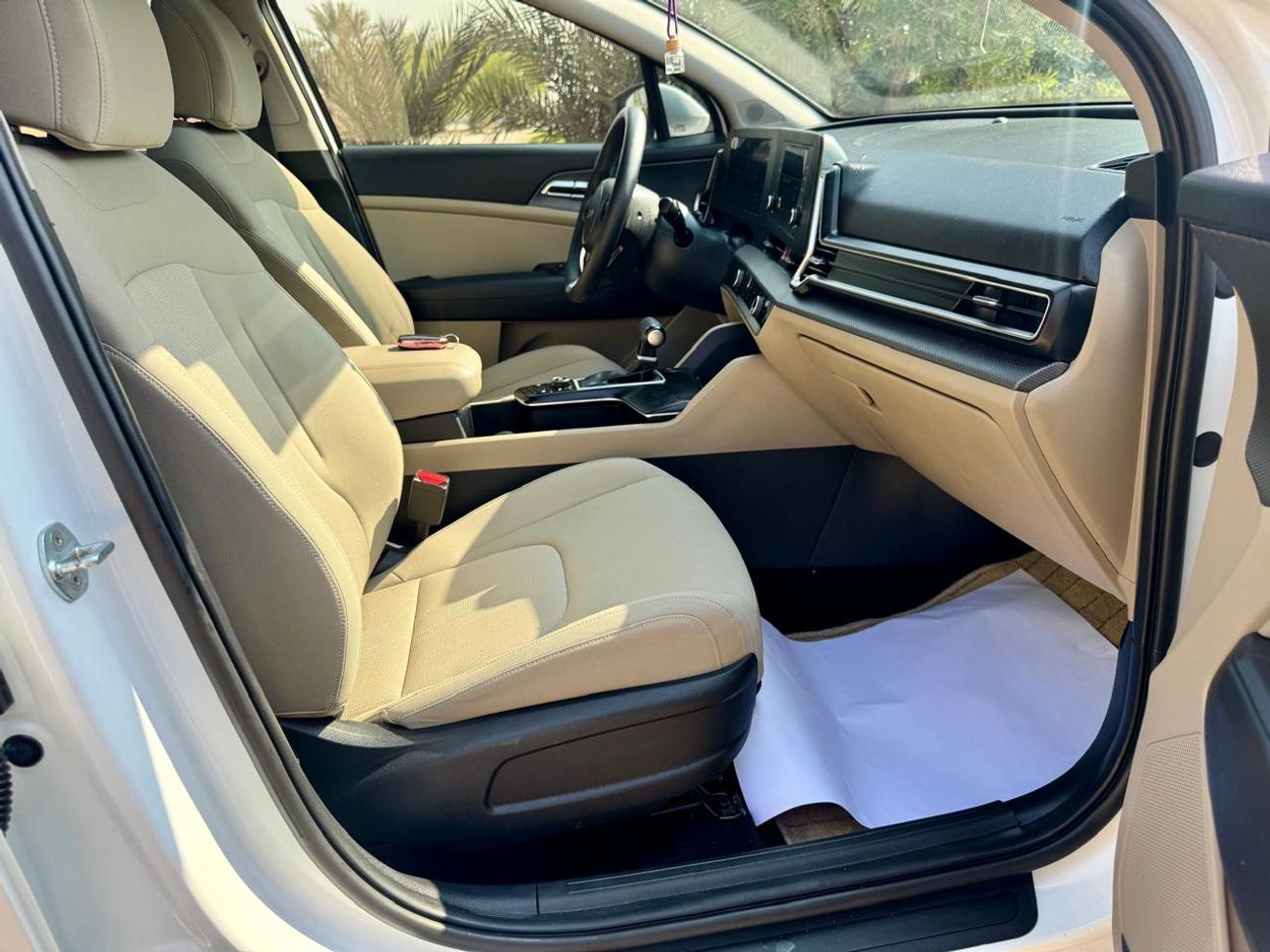 Kia Sportage LX 1.6L 1180-Monthly l GCC l Panoramic, Warranty, 1.6L l Accident Free