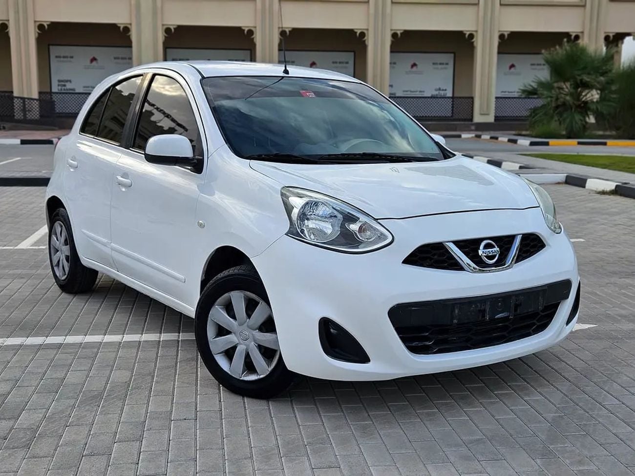 نيسان ميكرا GCC Specs - Premium Low KM Clean Single Hand Driven Hatchback