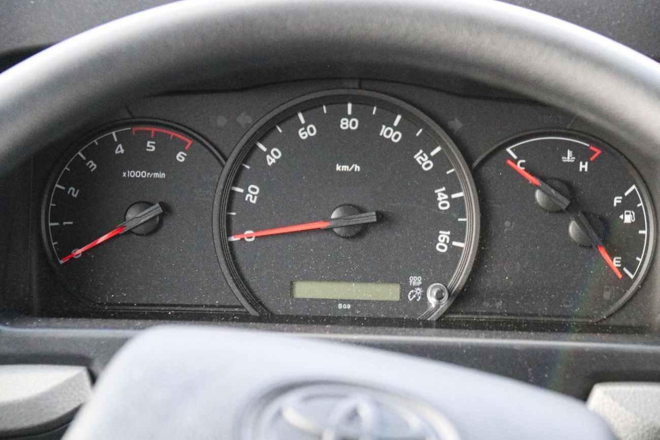 تويوتا كوستر 2024 Toyota Coaster 4.2L MT Diesel 30 Seats