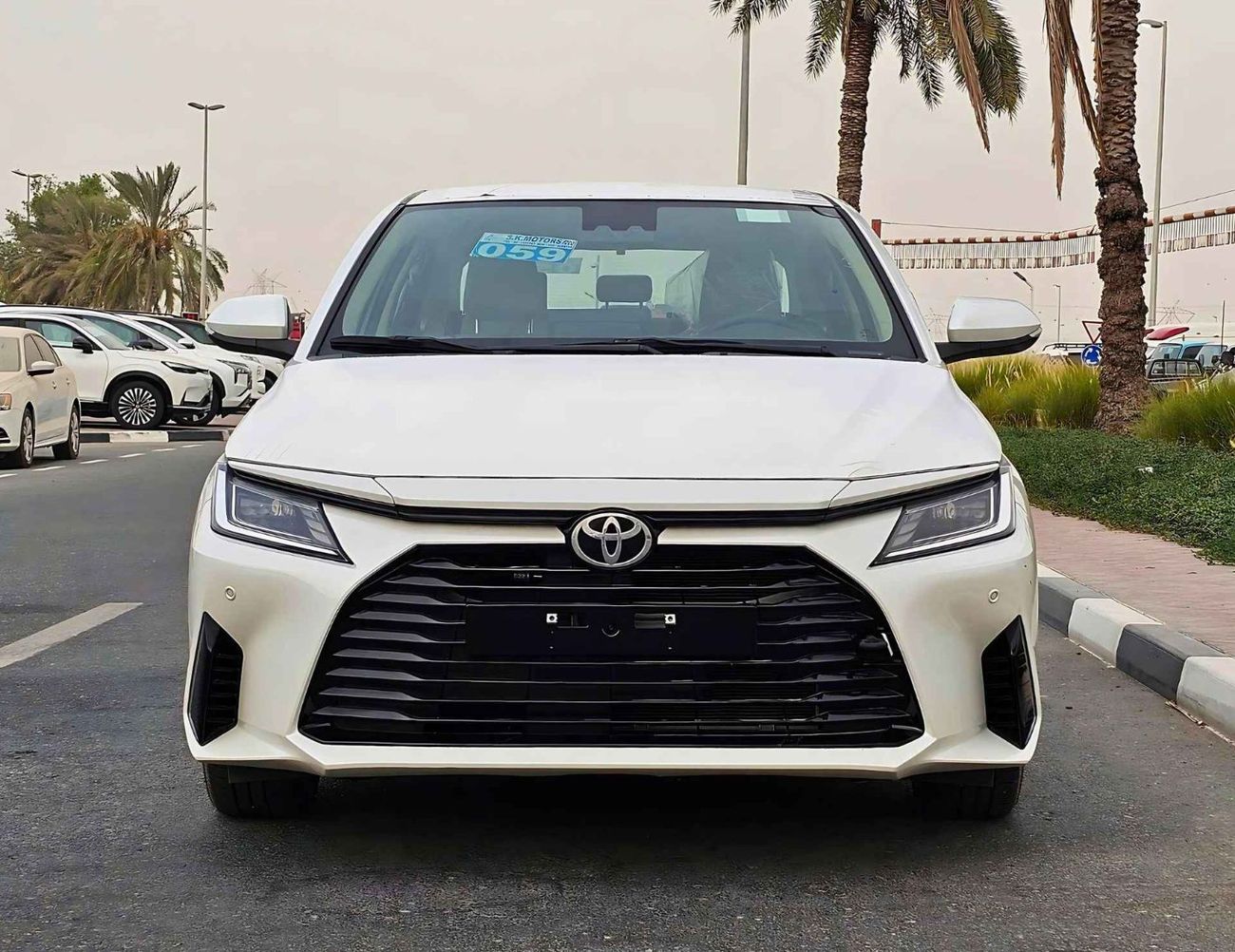 Toyota Yaris G/ 1.5L PETROL / FULL OPTION / FRONT & REAR PARKING SENSOR (CODE # 68042)