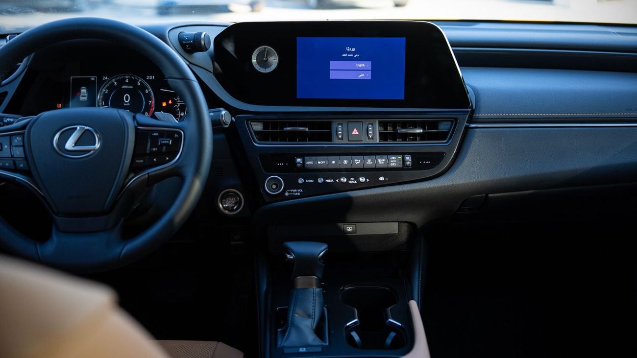 لكزس ES 350 Prime 2.5L - Sonic Quartz Inside Hazel | Export Only