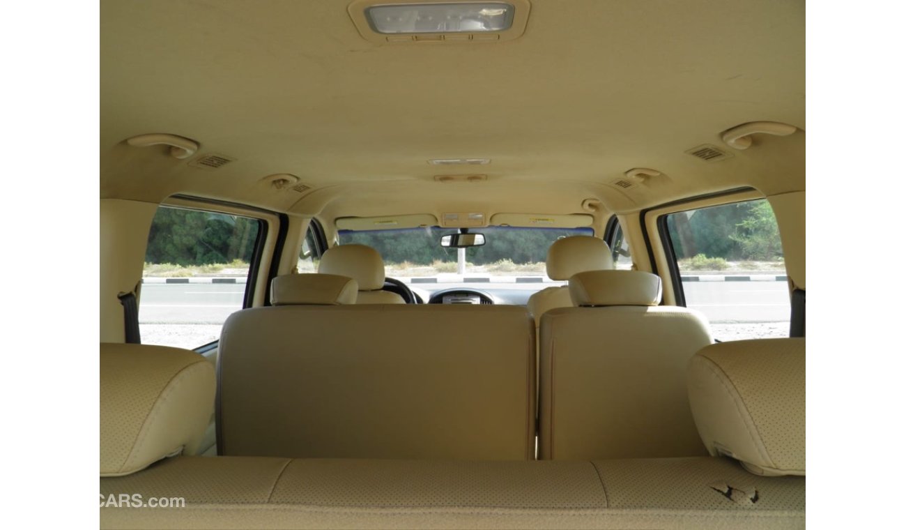 Hyundai H-1 2012 9 seats Ref#662