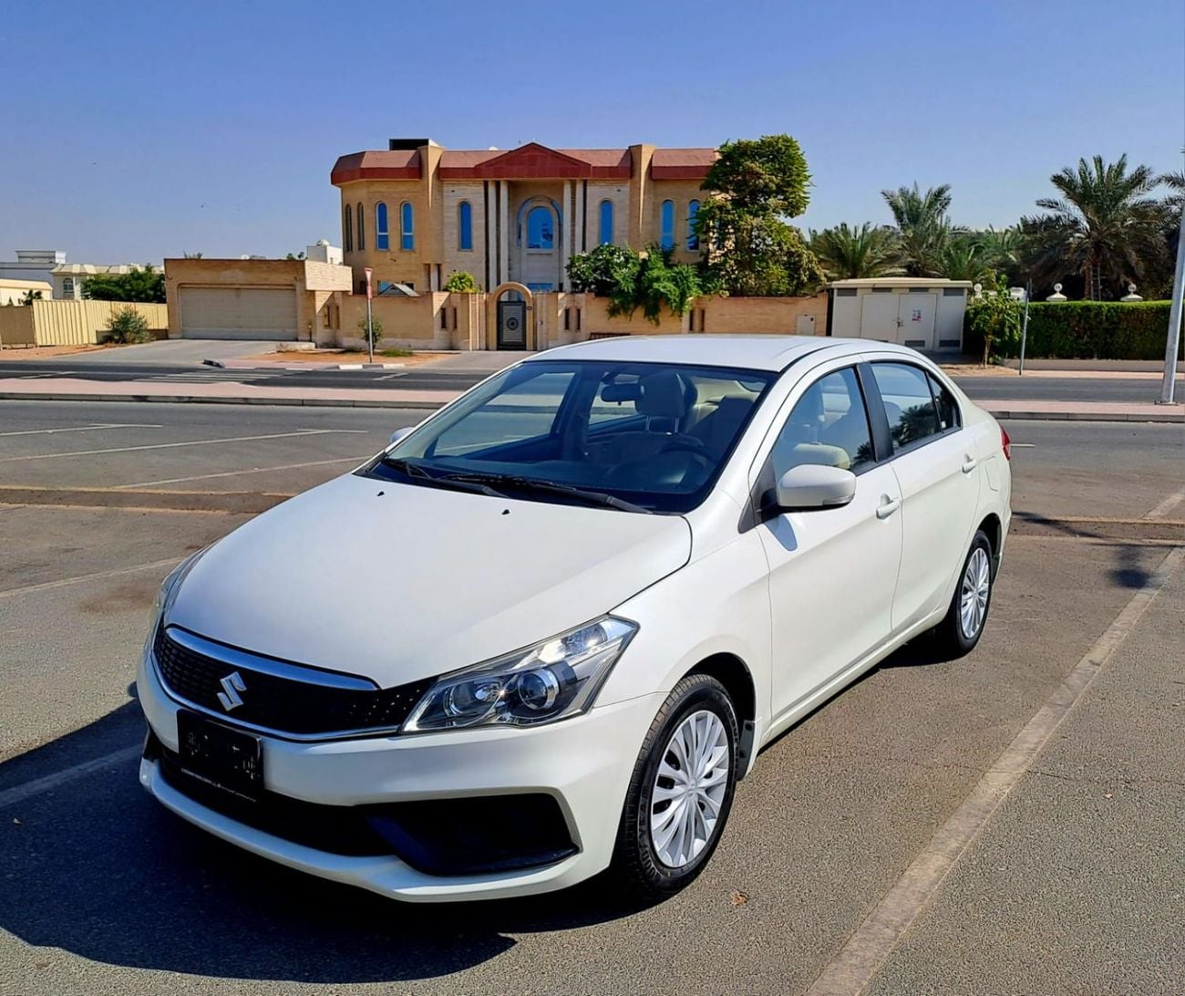 Suzuki Ciaz 429-Monthly l GCC l Camera, GPS l Accident Free
