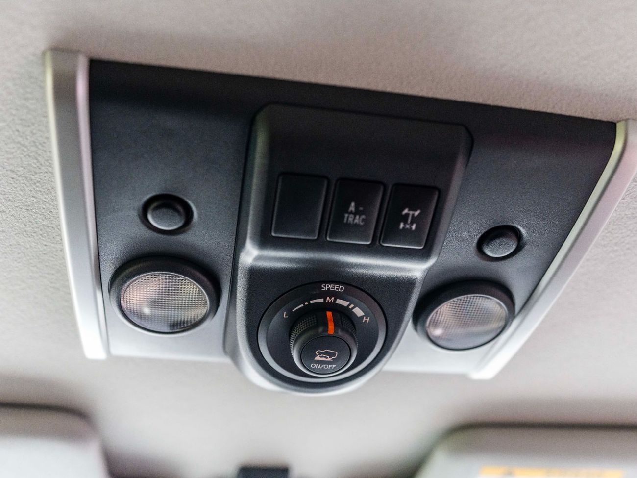 Toyota FJ Cruiser GXR 4.0L A/T