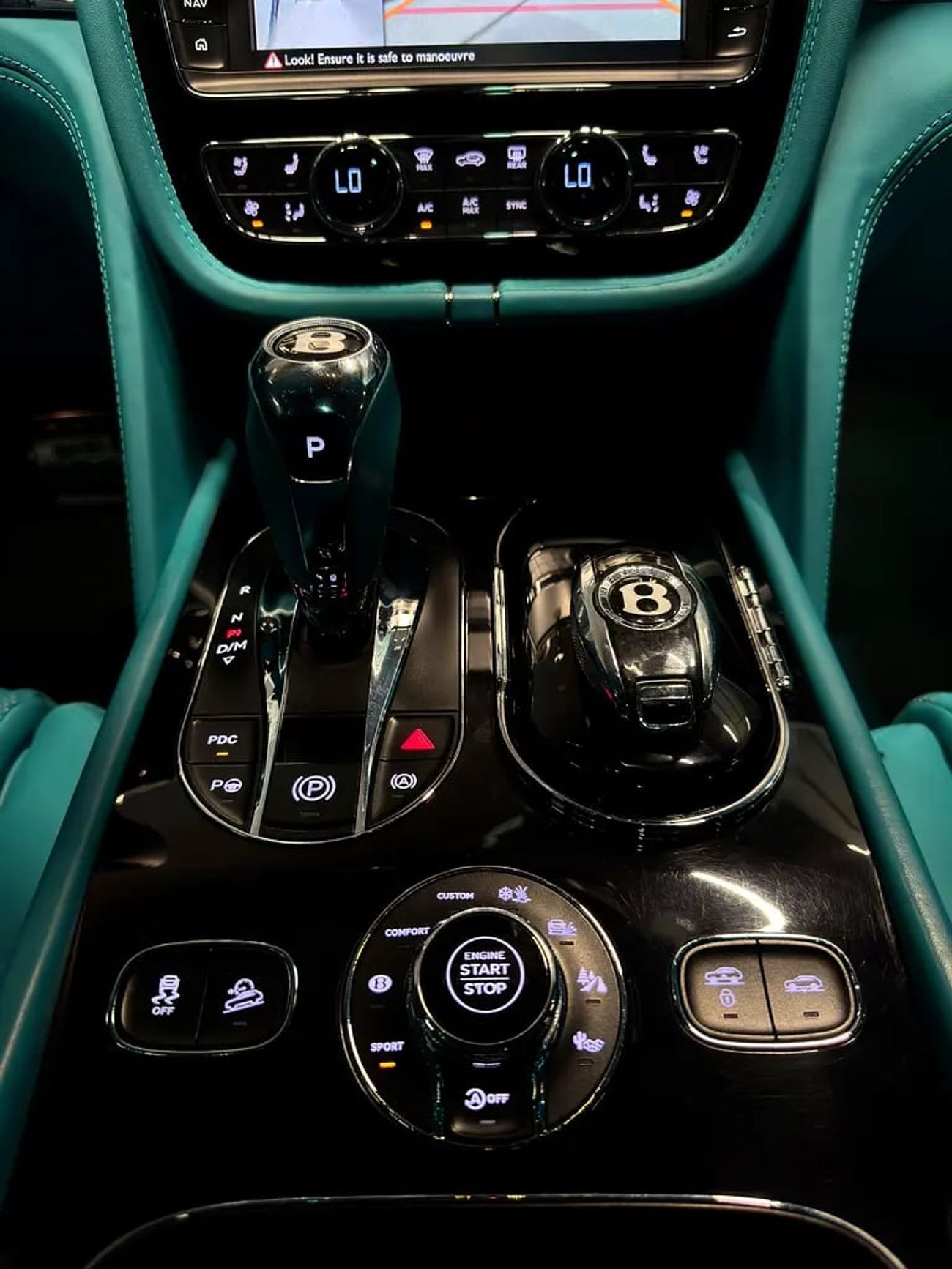 Bentley Bentayga ORIGINAL MANSORY | W12 | FULL SERVICE HISTORY | VIP SEATS