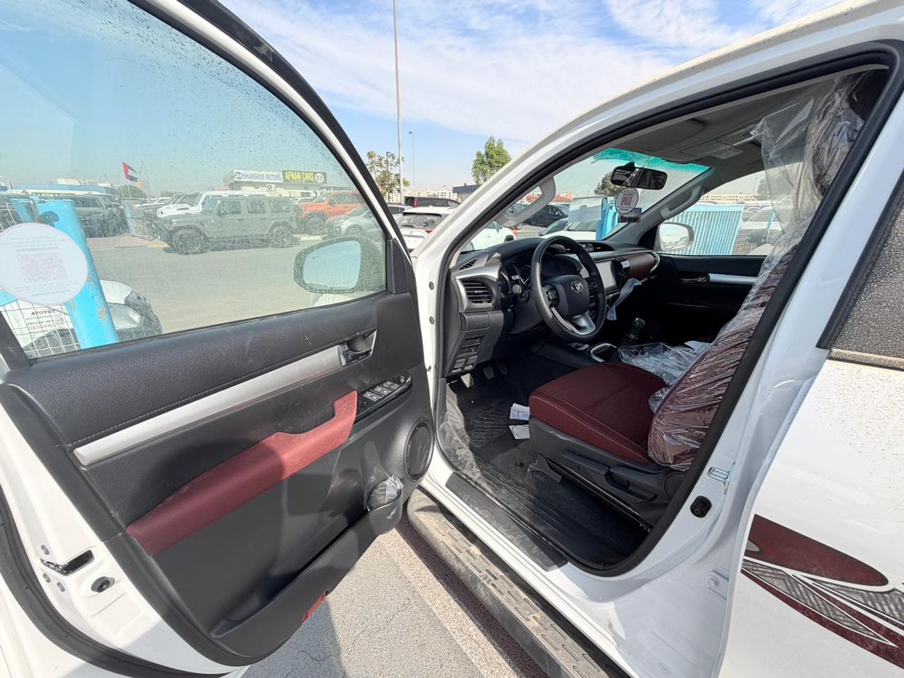 تويوتا هيلوكس GLX 2.7L Double Cab Utility 4WD M/T