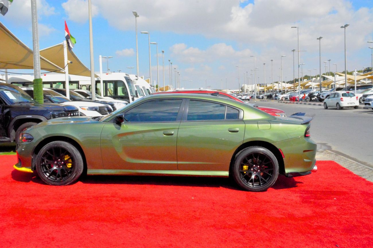 Dodge Charger SXT Mid 3.6L