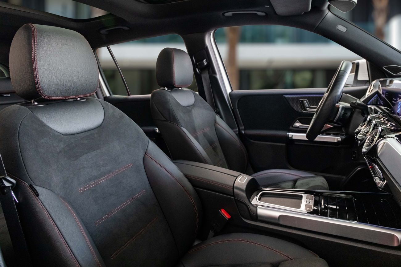 مرسيدس بنز EQB 350 EQB 350 AMG | 3,232 P.M | 0% Downpayment | AGENCY WARRANTY/SERVICE!