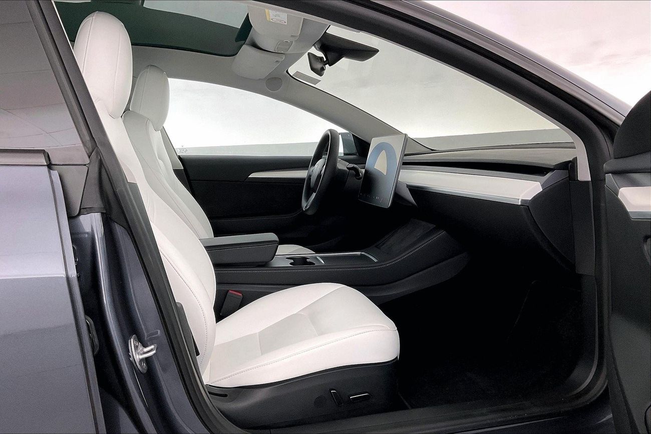 تسلا موديل 3 Performance (Dual Motor) | عرض العيد الحصري | خالية من أضرار الفيضانات