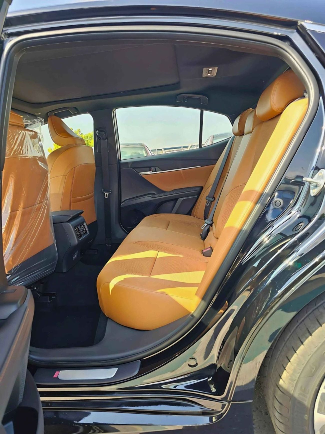 تويوتا كامري GLE TOYOTA CAMRY GLE || RADAR | LEATHER + ELECTRIC SEAT | DUAL AC | 1 CAM PANORAIC ROOF | PETROL AT 2.5L