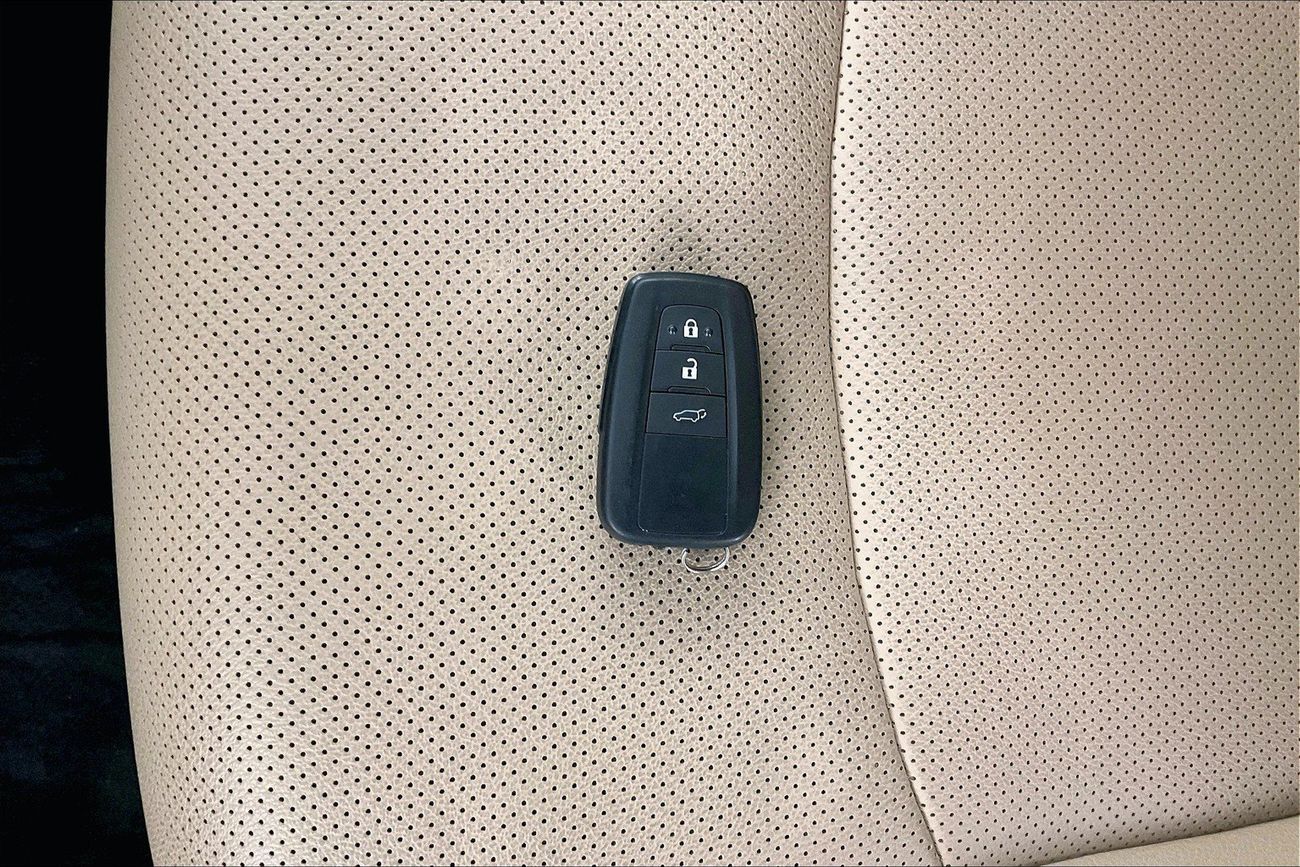 تويوتا راف ٤ VXR HEV | شامل الضمان | 0 ﺪﻔﻋﺓ ﺃﻮﻟﻯ